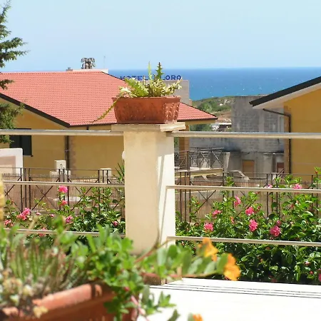 Double En-suite In 5 Mins Walk To Beach Lido di Noto